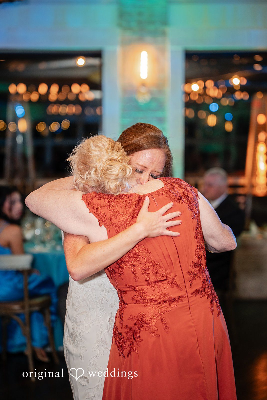 Bride dancing with her mother at the wedding reception