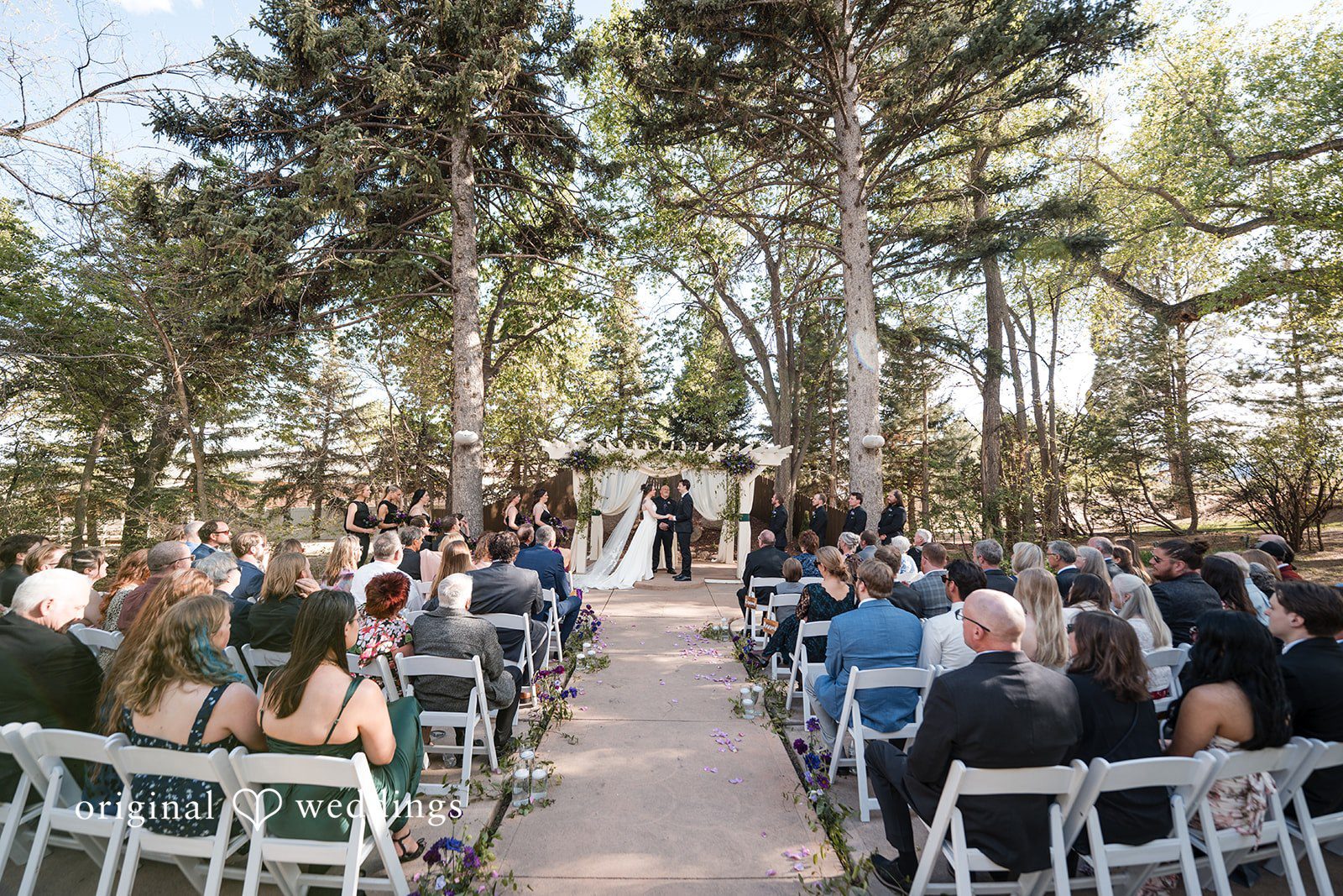 Hannah + Kyle Elegant wedding photography during the wedding ceremony at Tapestry House
