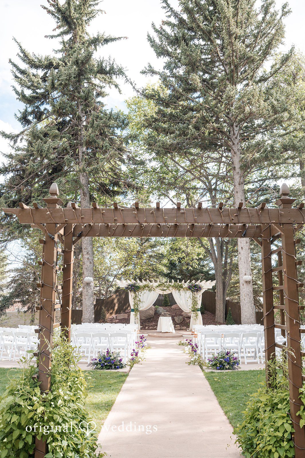 Hannah + Kyle Elegant wedding setup at Tapestry House