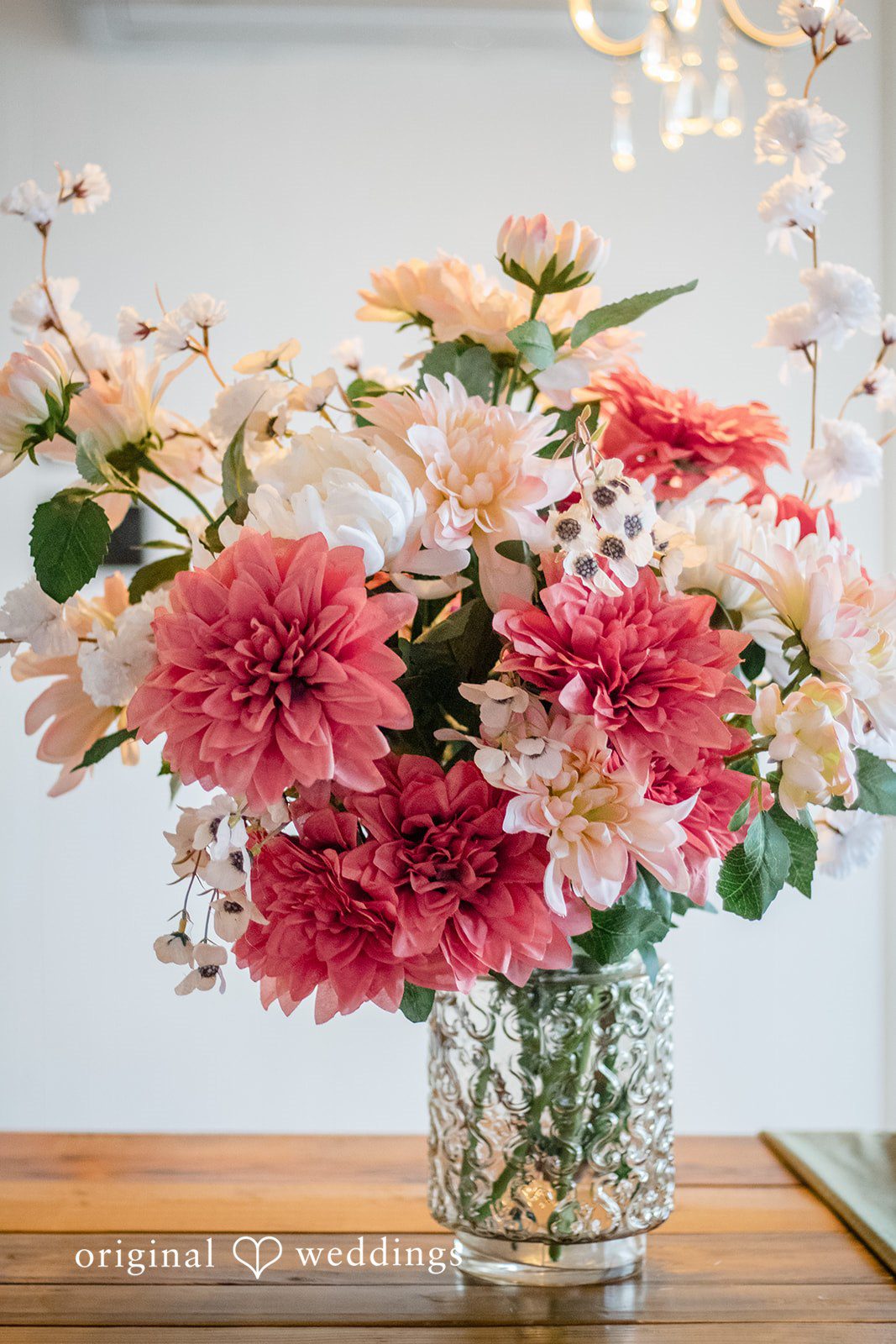 Evelyn + Blues Elegant glass vase flower decoration at The Manor - OK