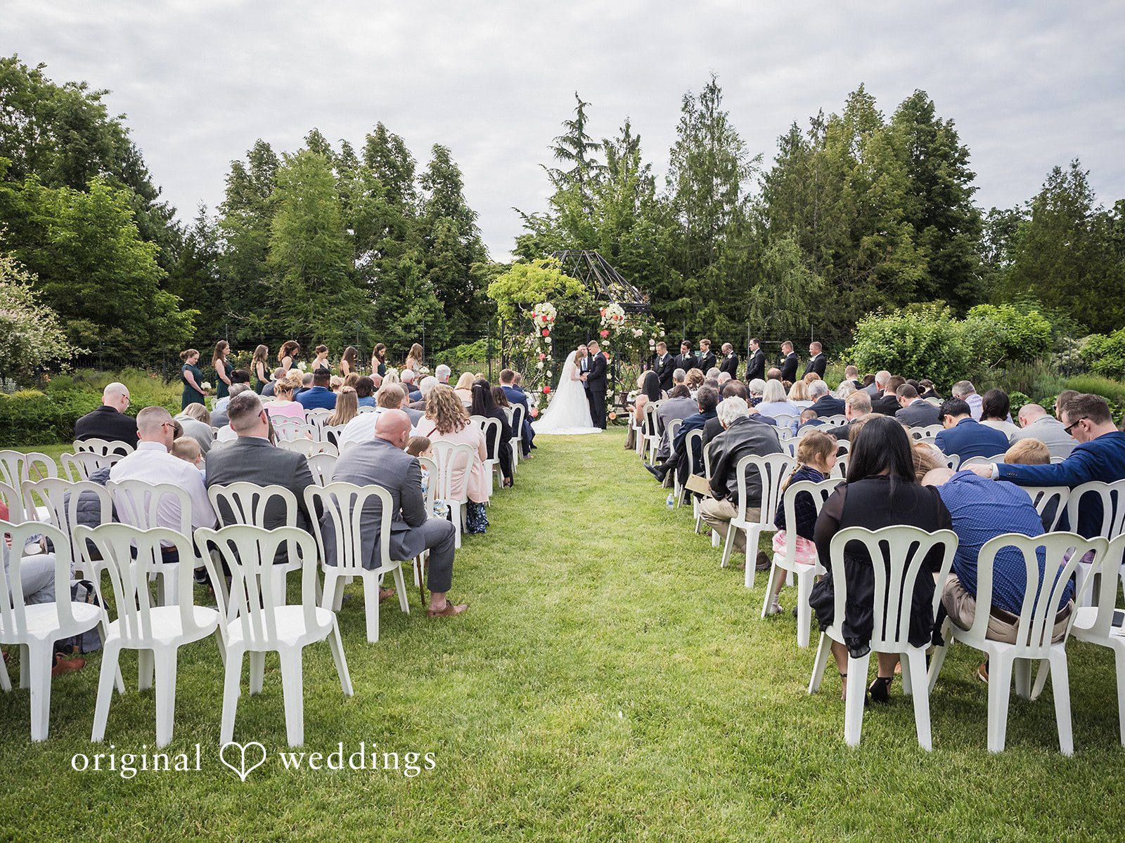 The Oregon Garden Wedding // Elizabeth & Daniel -