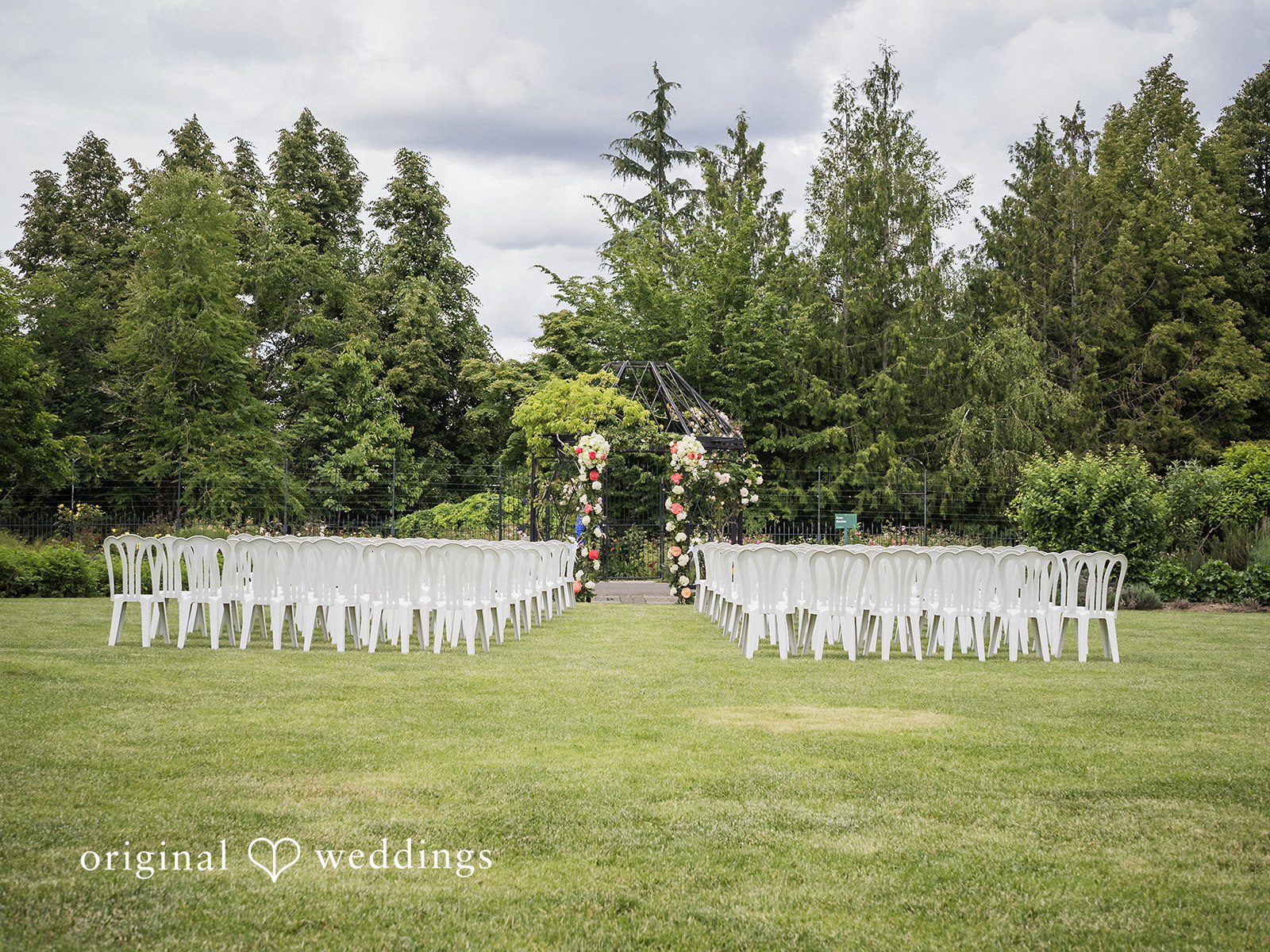 The Oregon Garden Wedding // Elizabeth & Daniel -