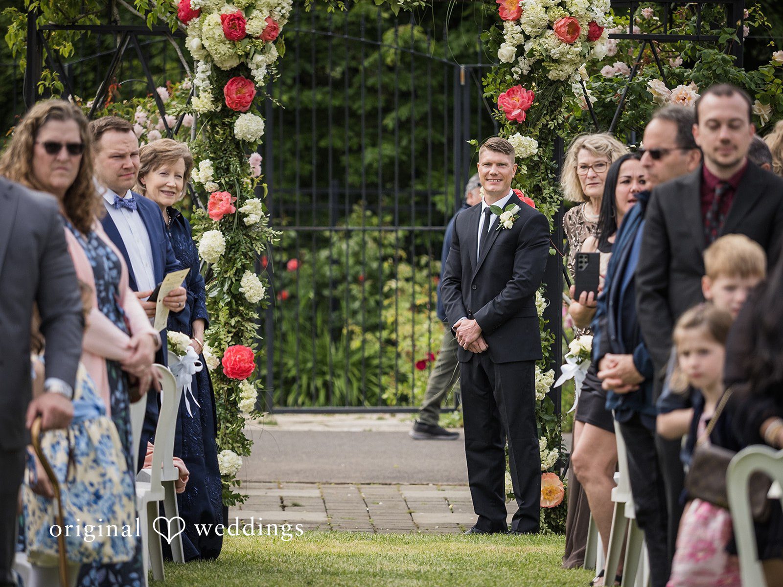 The Oregon Garden Wedding // Elizabeth & Daniel -