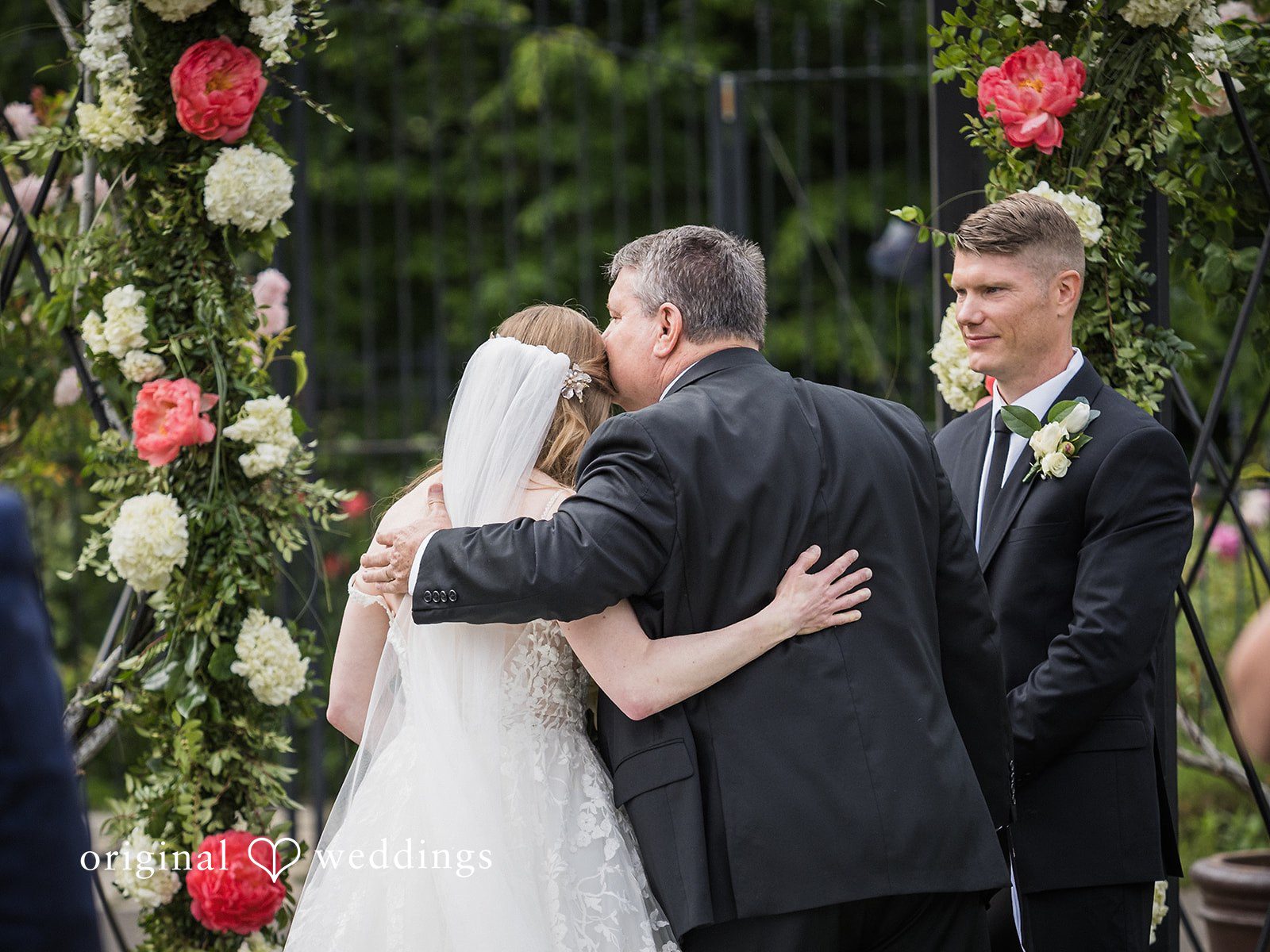 The Oregon Garden Wedding // Elizabeth & Daniel -