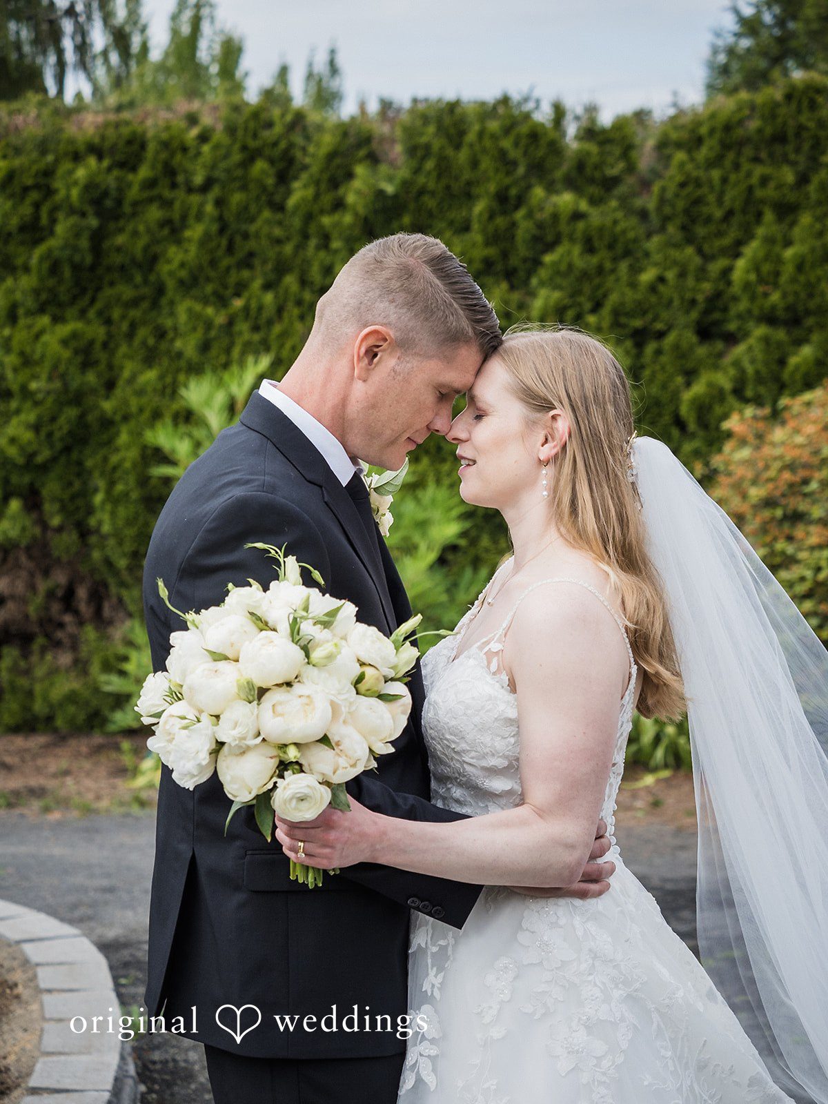 The Oregon Garden Wedding // Elizabeth & Daniel -