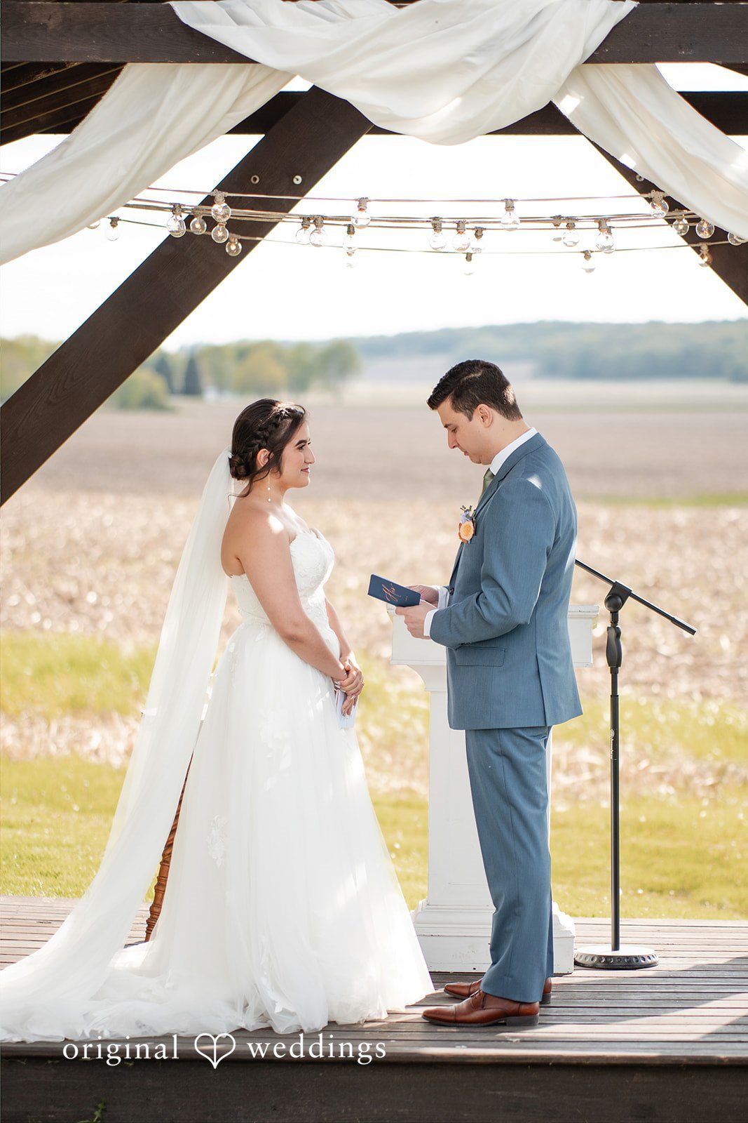 Chicago Wedding Photographers at Venue 5126 | Katherine & Michael -