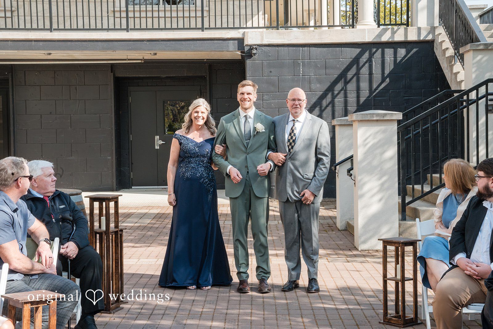Milwaukee Wedding Photographers at Veterans Terrace | Sydney & Joseph -