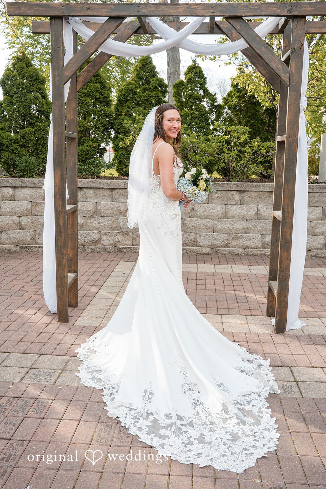 Milwaukee Wedding Photographers at Veterans Terrace | Sydney & Joseph -