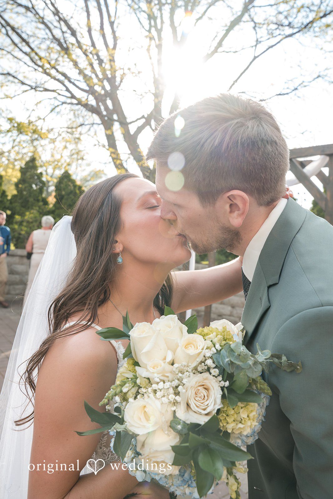 Milwaukee Wedding Photographers at Veterans Terrace | Sydney & Joseph -
