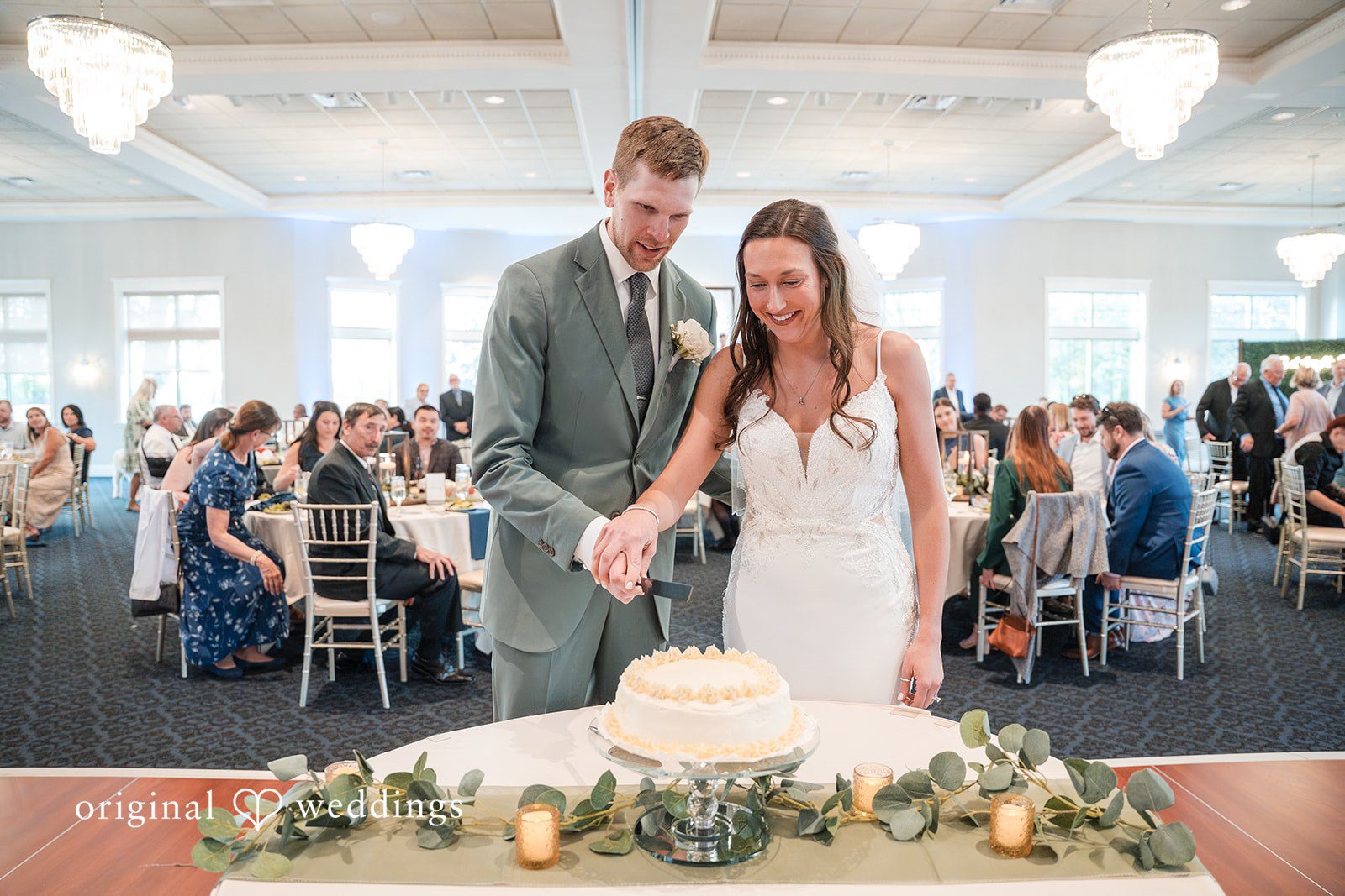 Milwaukee Wedding Photographers at Veterans Terrace | Sydney & Joseph -