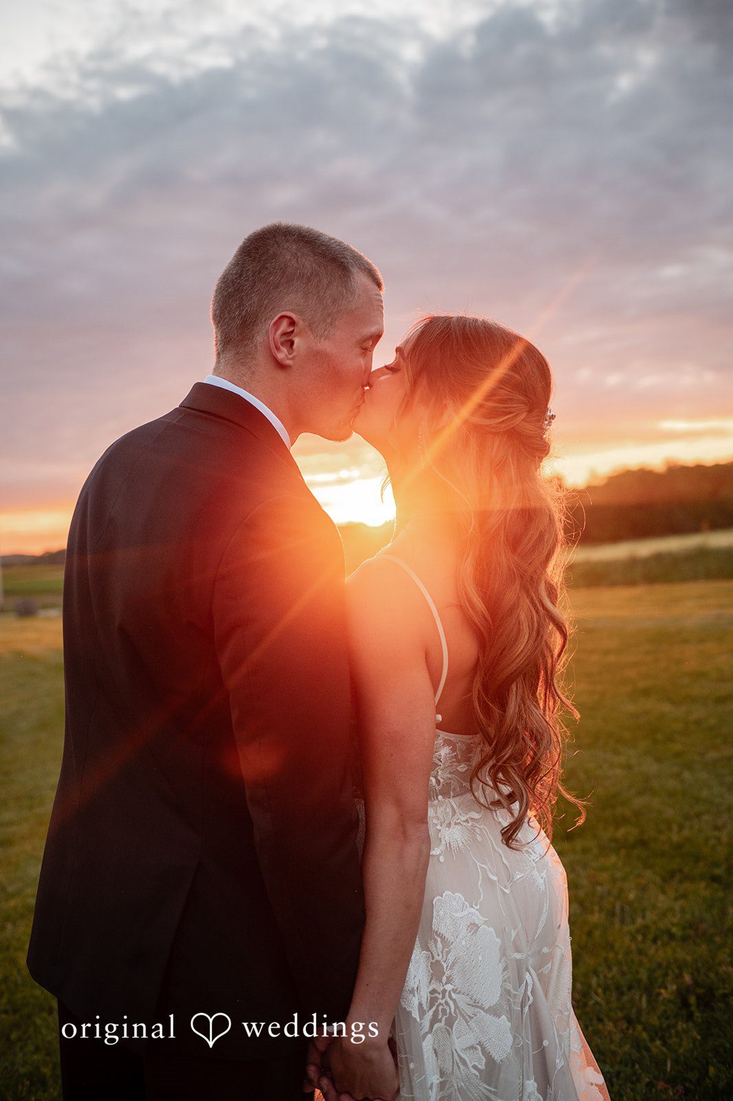 Lauren + Ron The couple shares a romantic kiss