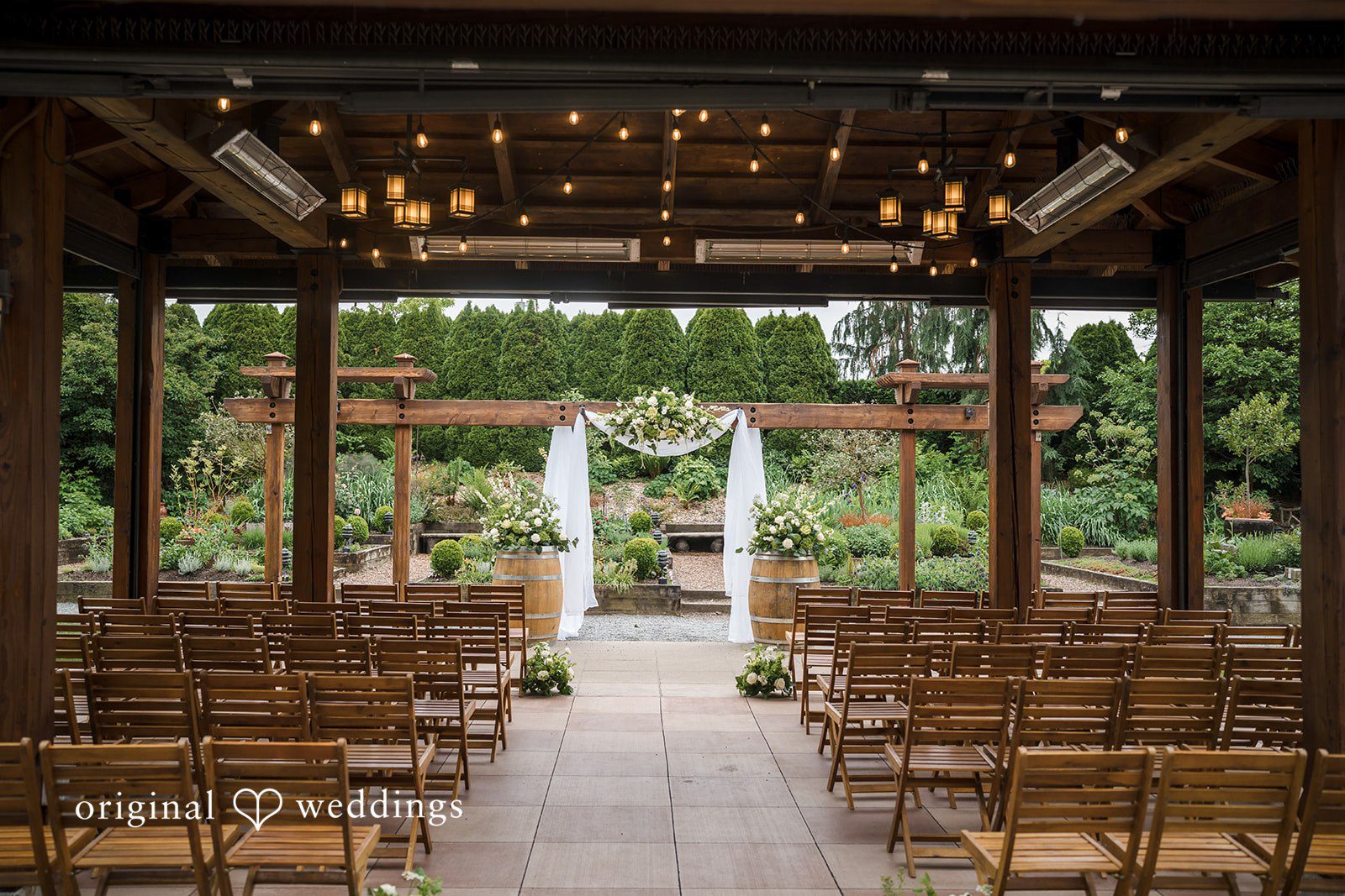 Beautiful wedding ceremony backdrop at Willows Lodge