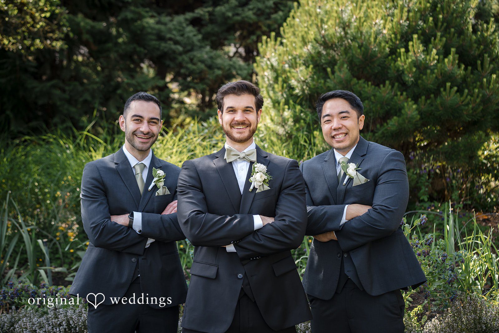 Group photo of groom with groomsmen