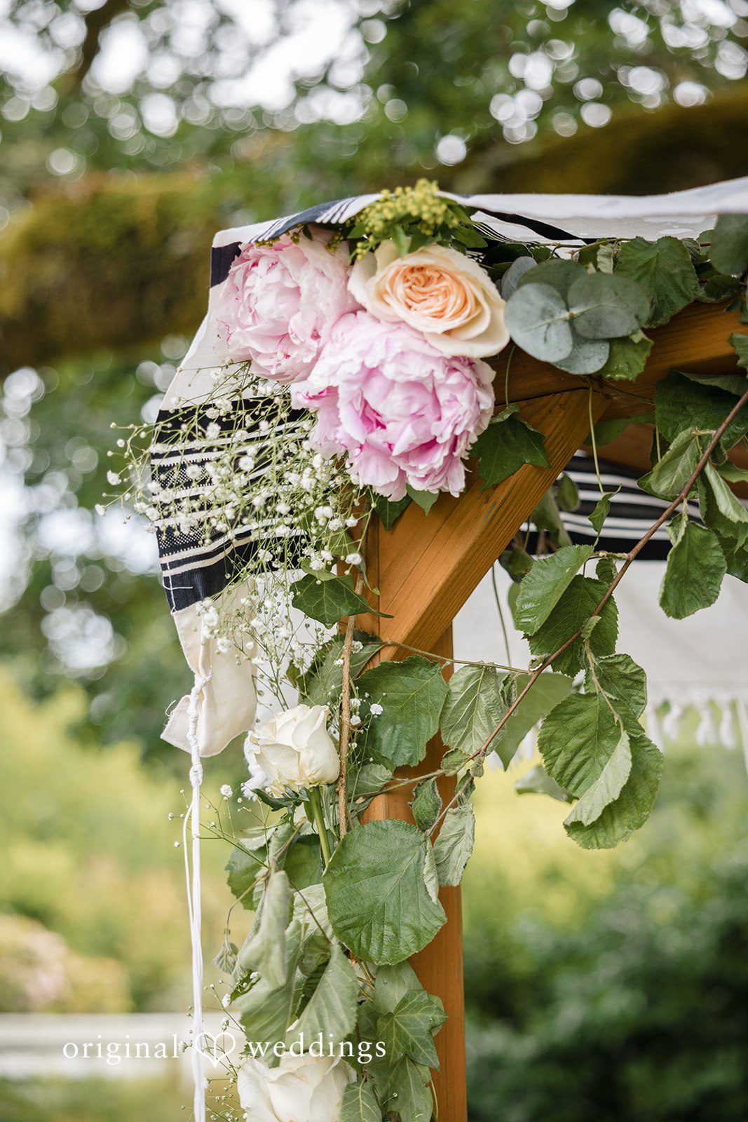 Rowan + Anne Portland Wedding Photographers at Adeline Farms | Rowan & Anne -