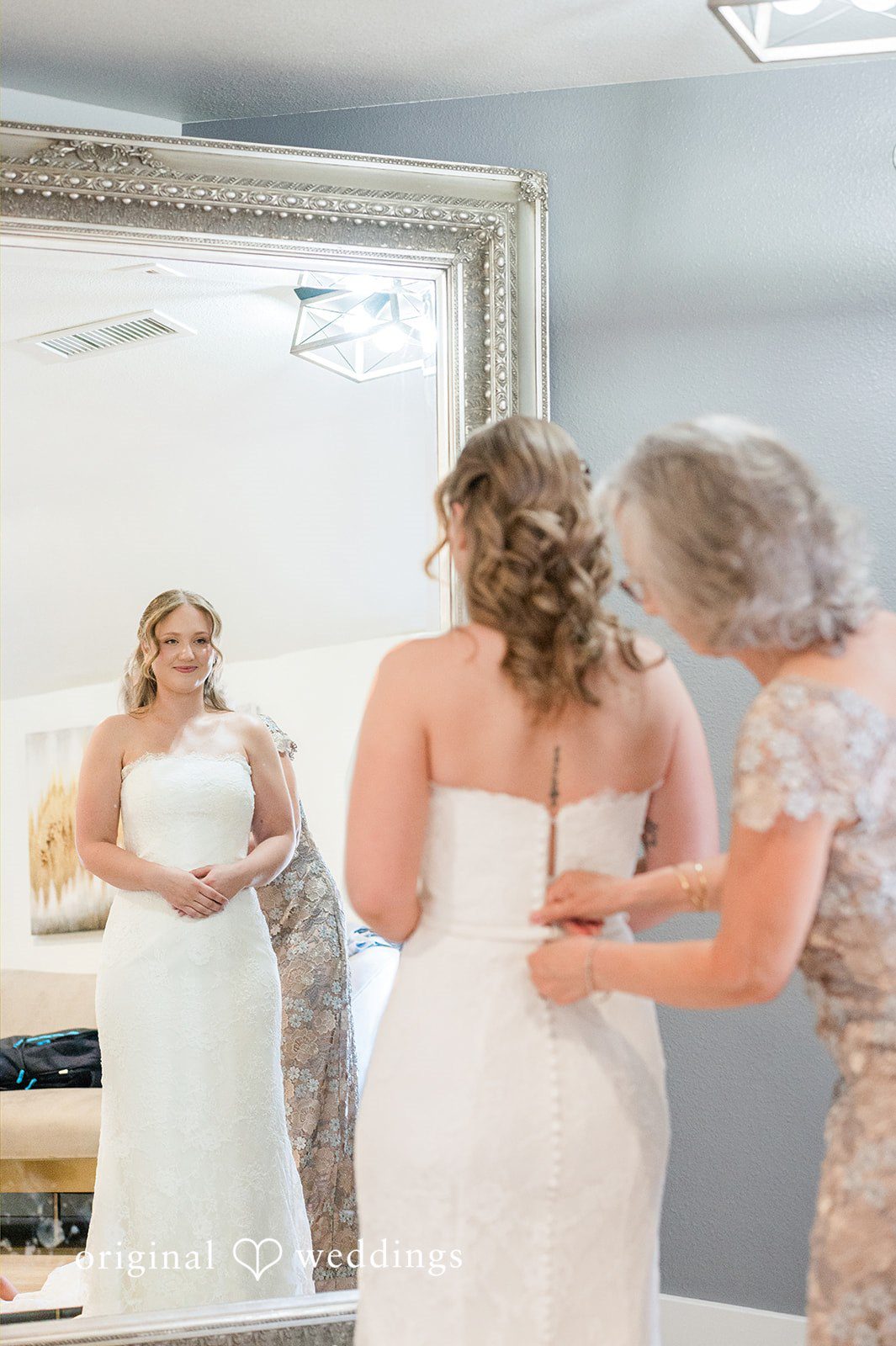 Bonnie + Tommie The bride gets ready