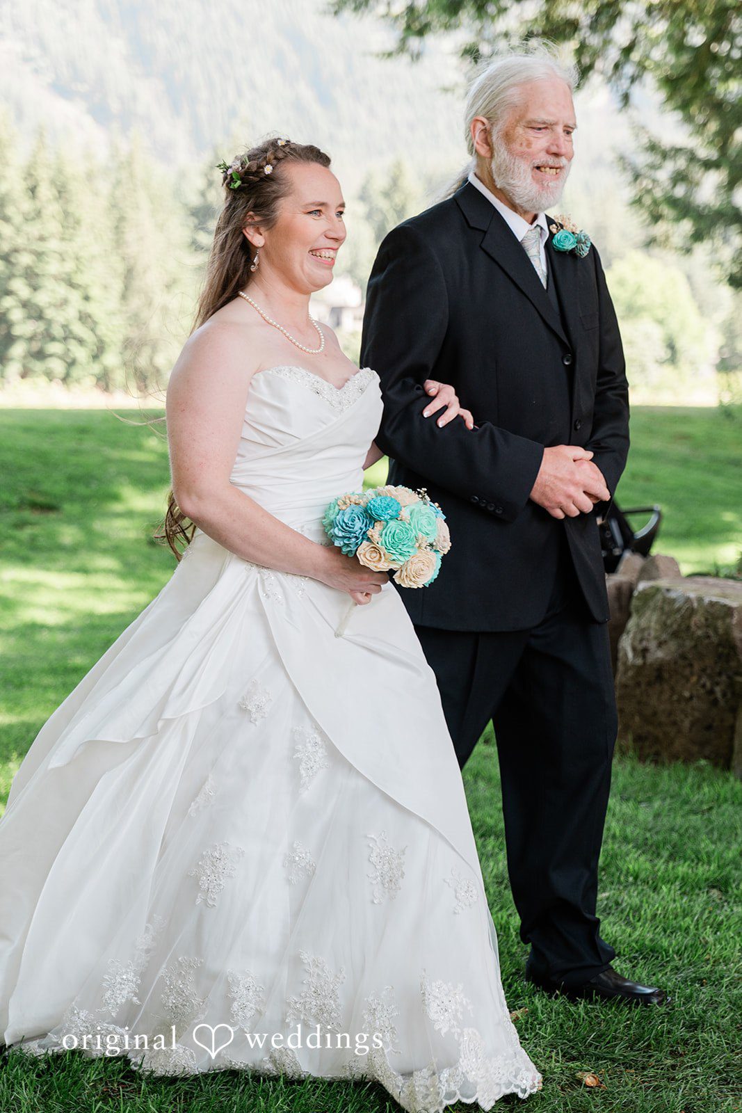 David + Rowanna Cascade Locks Marine Park Wedding | David & Rowanna -