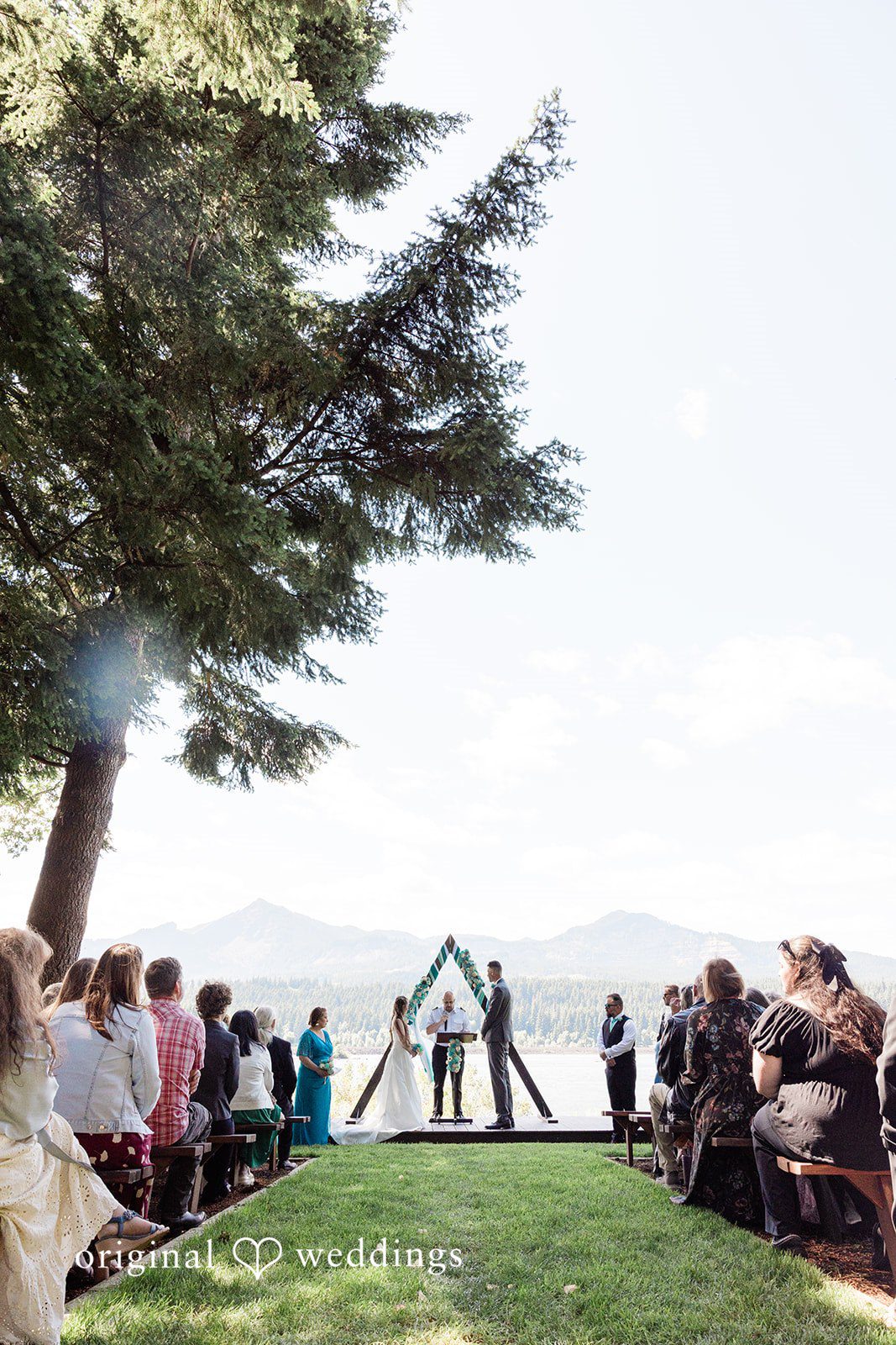 David + Rowanna Cascade Locks Marine Park Wedding | David & Rowanna -