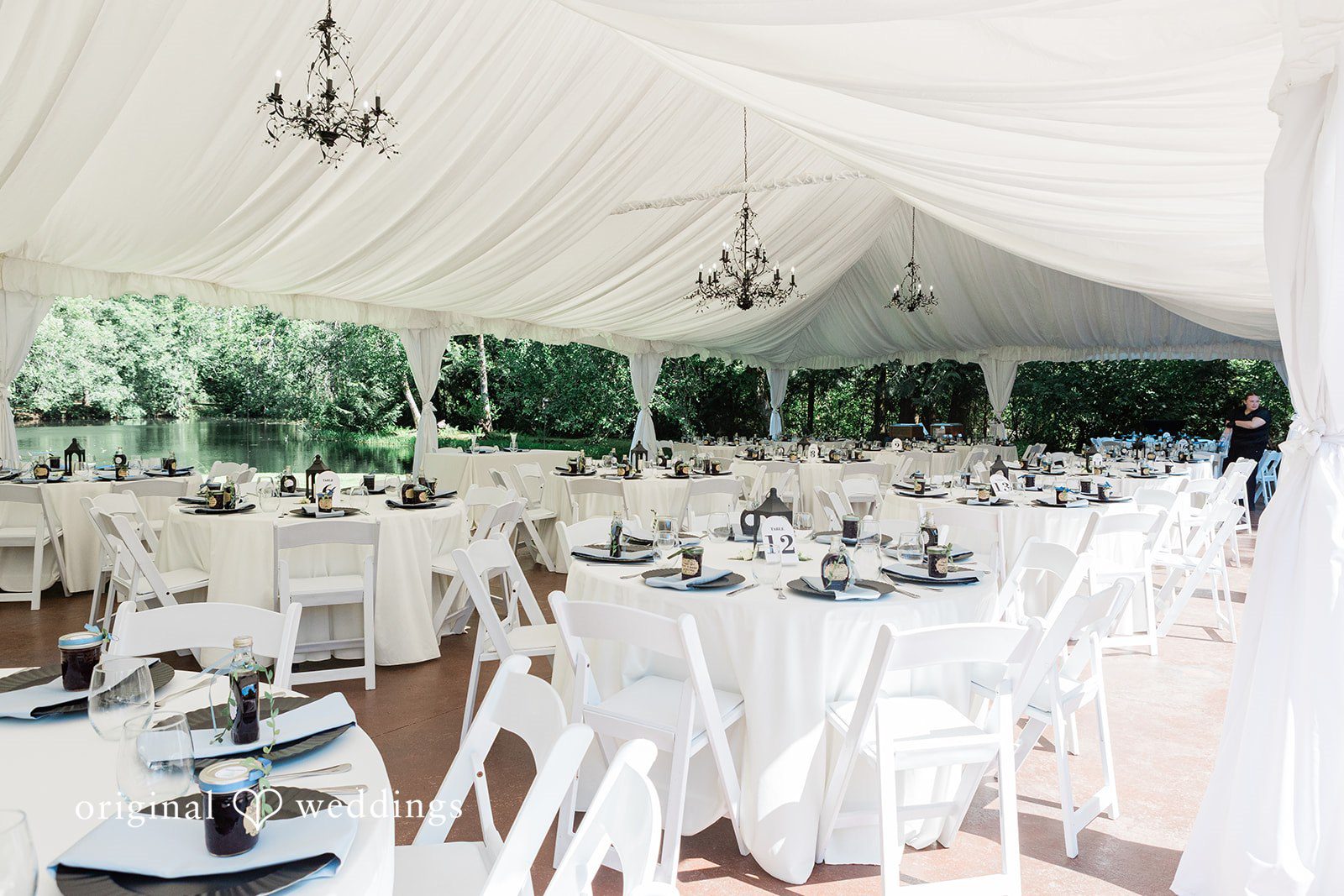 Jennifer + Steven Ceremony area ready for guests at cedar springs