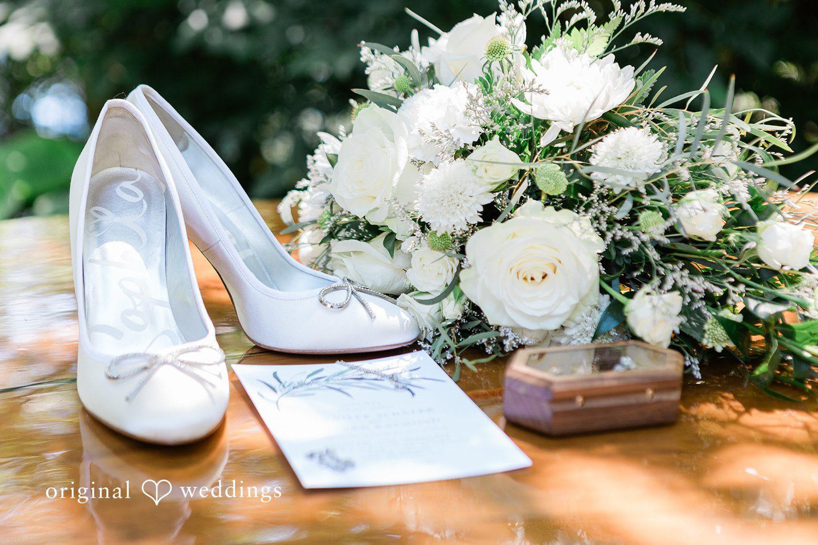 Jennifer + Steven Elegant bridal accessories with bouquet at cedar springs