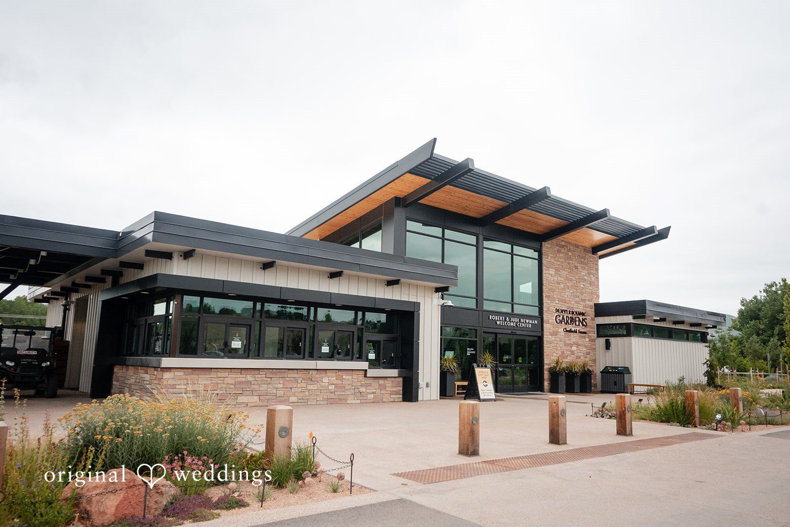 Molly + Maclean Denver Wedding Photographers at Chatfield Farms | Molly & Maclean -