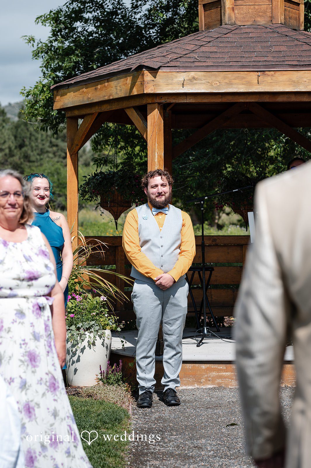 Molly + Maclean Denver Wedding Photographers at Chatfield Farms | Molly & Maclean -