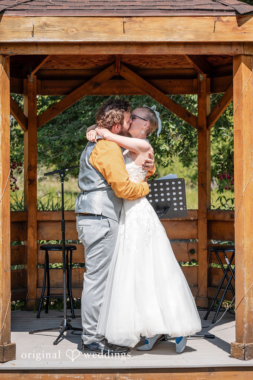 Molly + Maclean Denver Wedding Photographers at Chatfield Farms | Molly & Maclean -