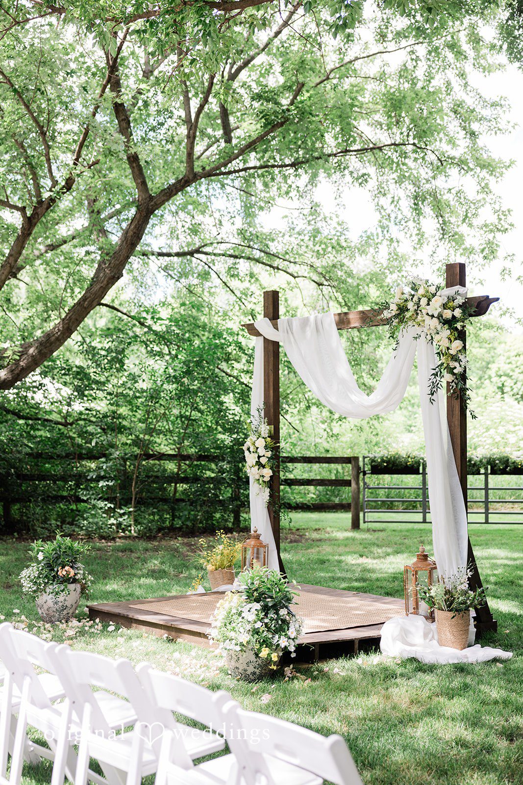 Elegant venue surroundings at Chicago Backyard