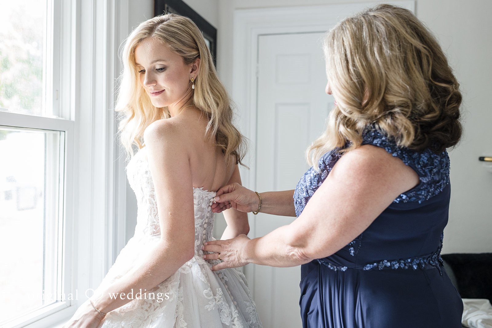 Emily + Jacob The bride gets ready