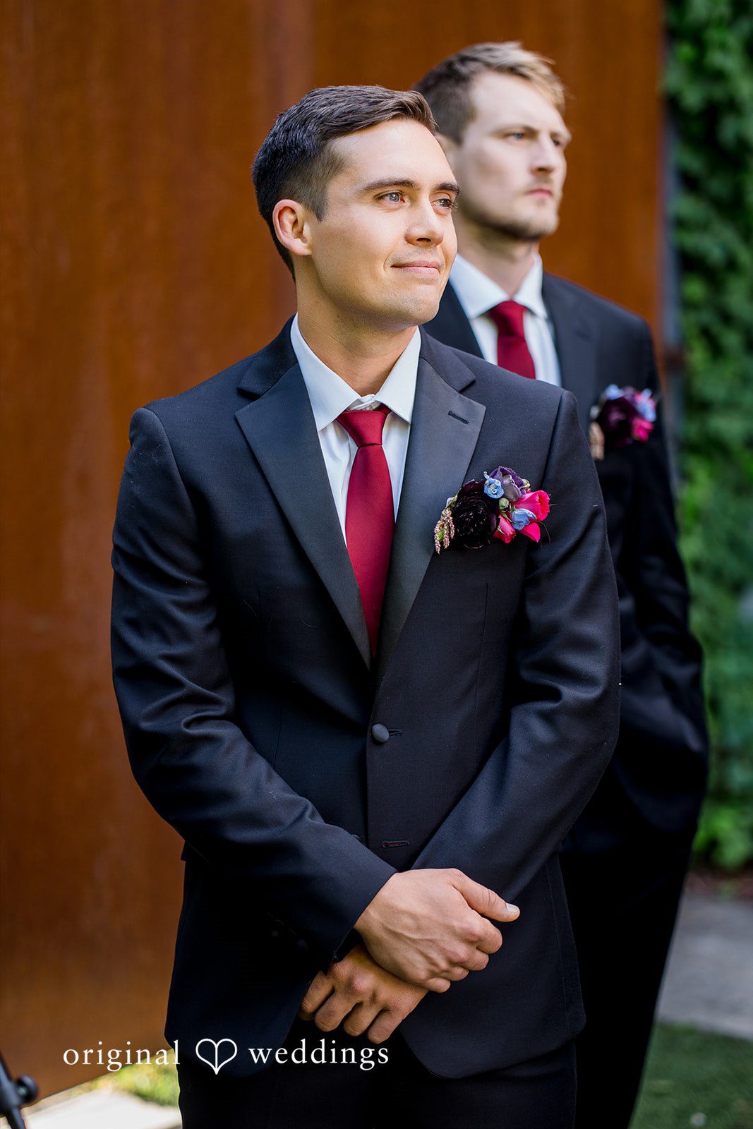 Groom's reaction to the bride's entrance at Lytle House