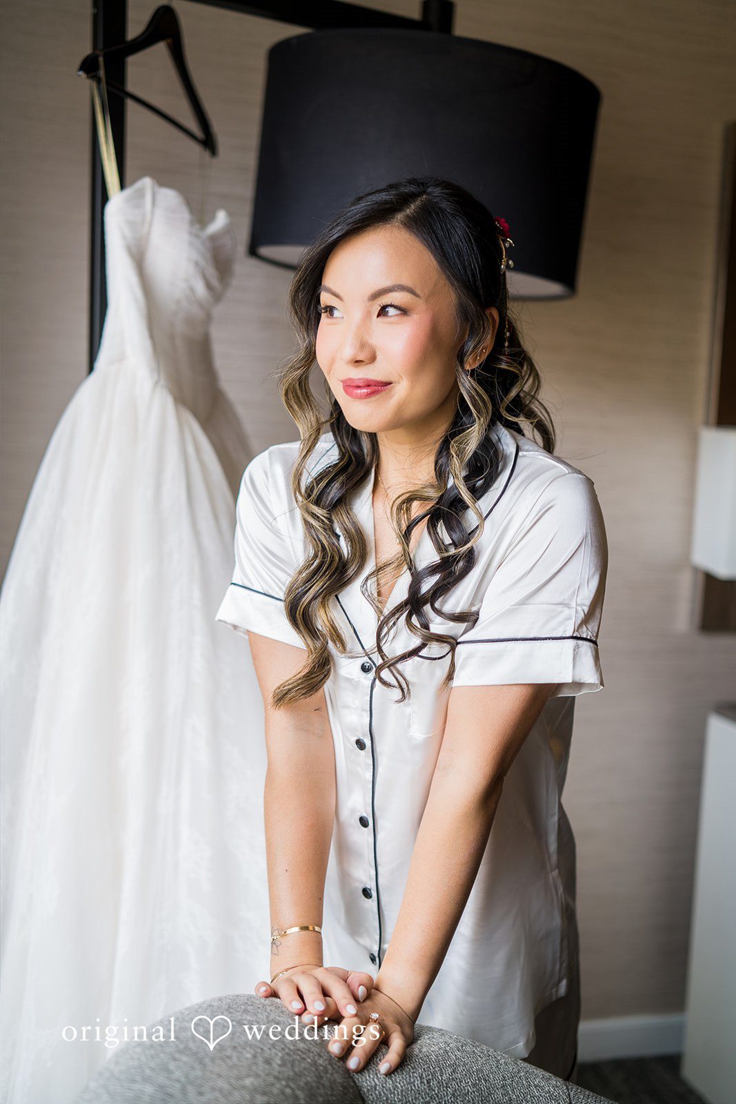Elegant bride portrait at Lytle House