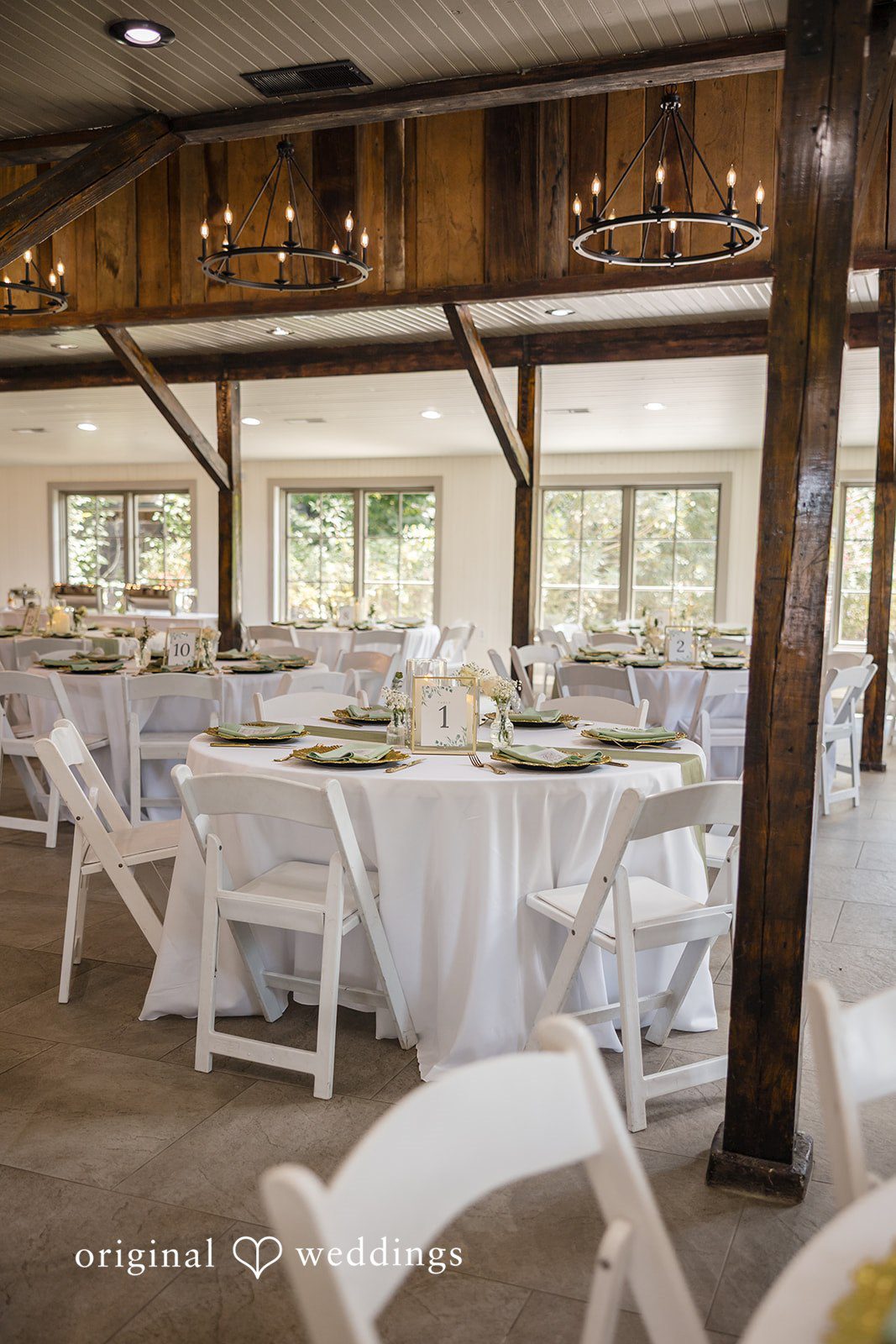 Madison + Aiden Elegant reception tables at Magnolia Plantation and Gardens with timeless wedding décor