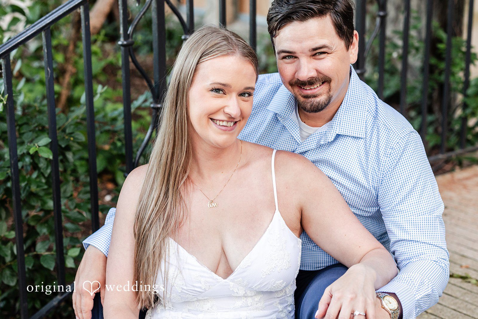 A gorgeous portrait of the couple