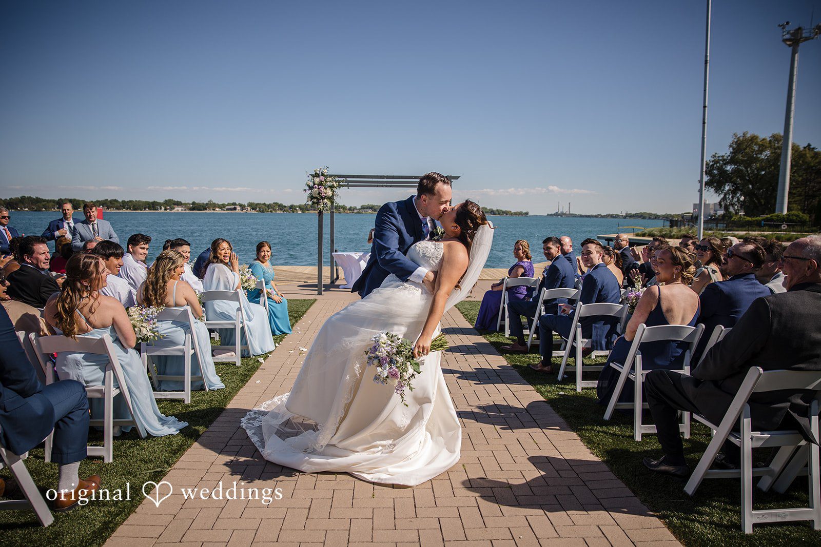 James + Nora Romantic wedding kiss at St. Clair Inn
