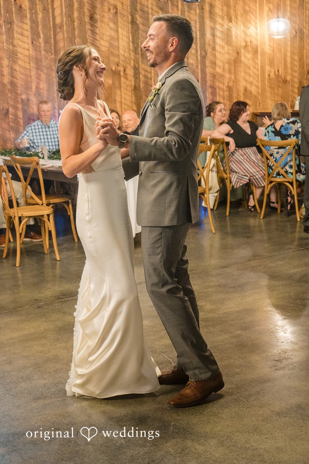 Laura + Robert Our Cleveland wedding photographers captured the moment the couple had their first dance
