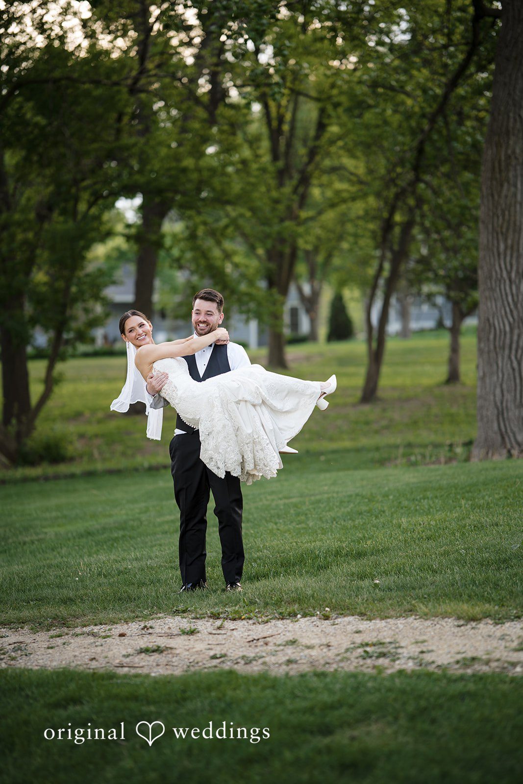 Milwaukee Wedding Photographers at The Abbey Resort | Hana & Sean -