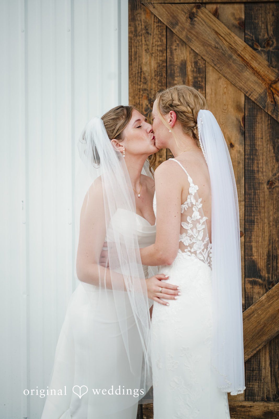 Madison + Ally Romantic kiss between the couple