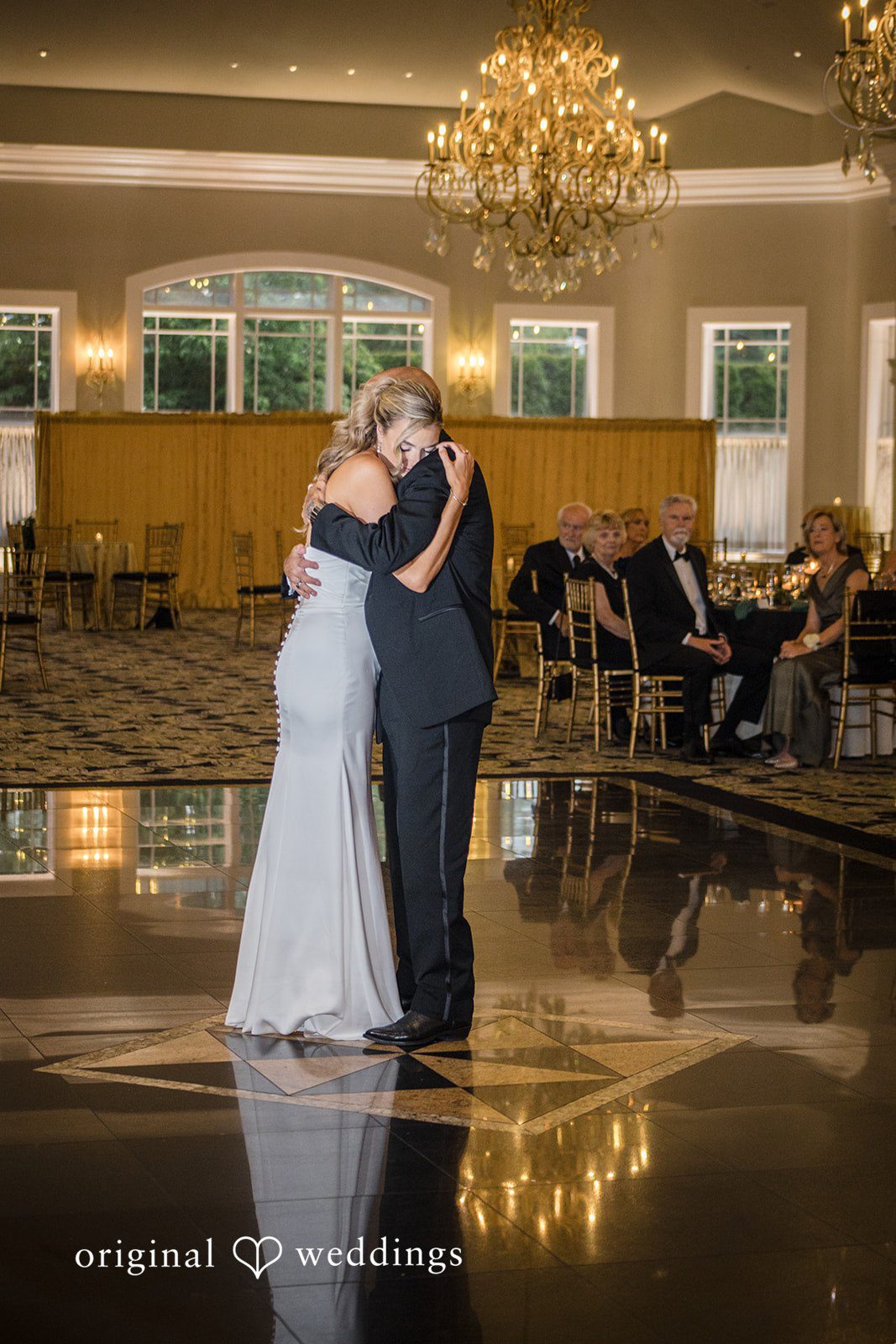 Kimberly + Jordan Newlyweds sharing their first dance together