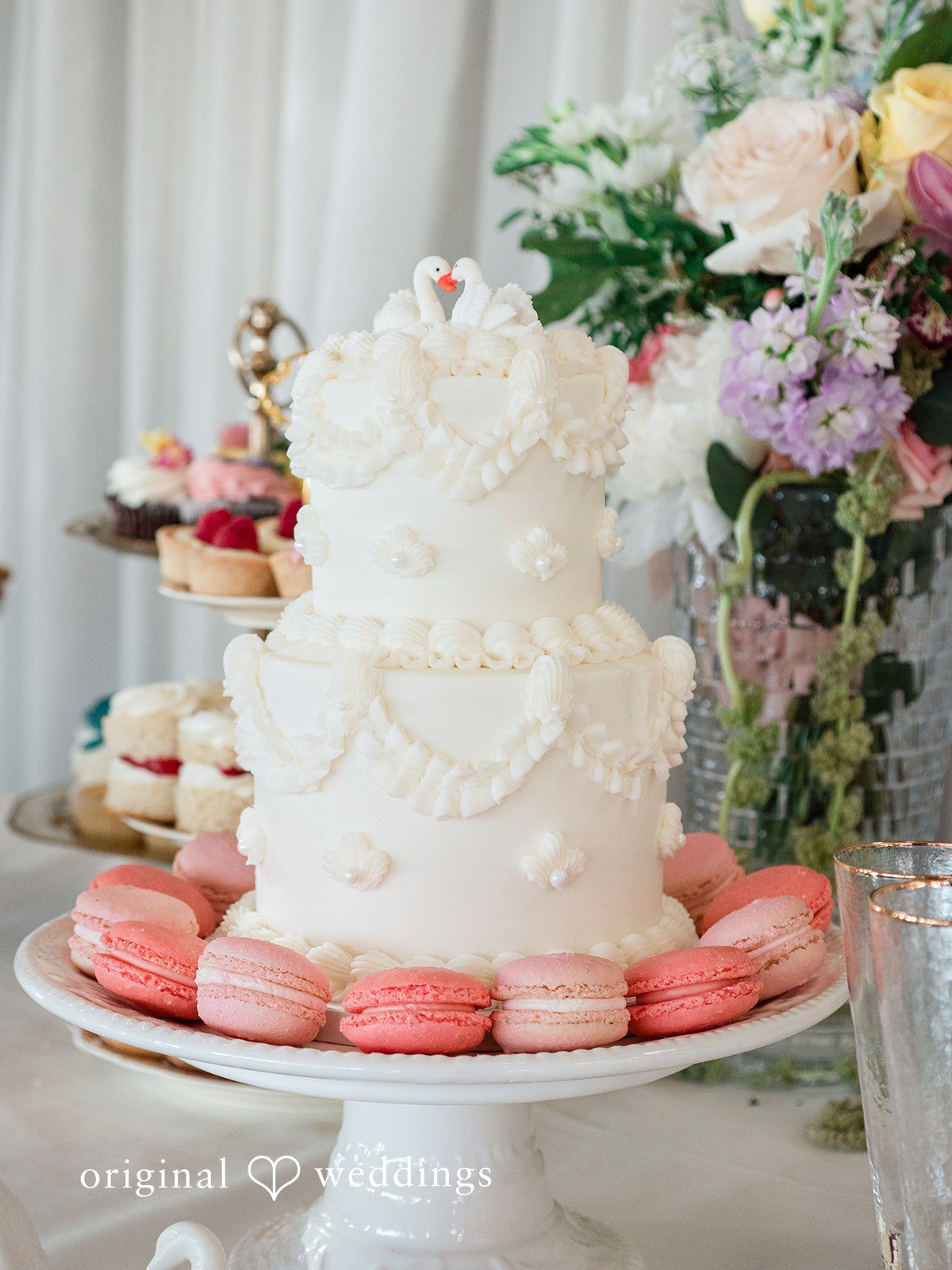 Lilly + Cade Close-Up of the Beautifully Decorated Wedding Cake at The Terrace Club