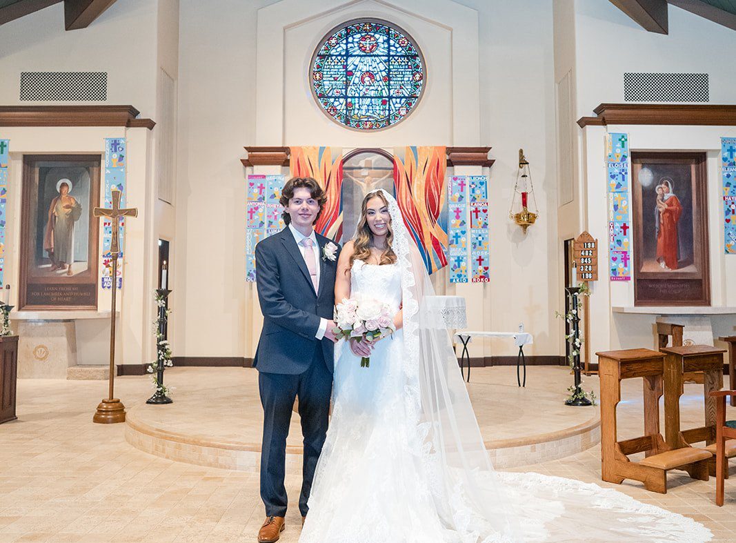 Stunning portrait of couple at Vizcaya Villa by Sacramento Wedding Photographers from Original Weddings.