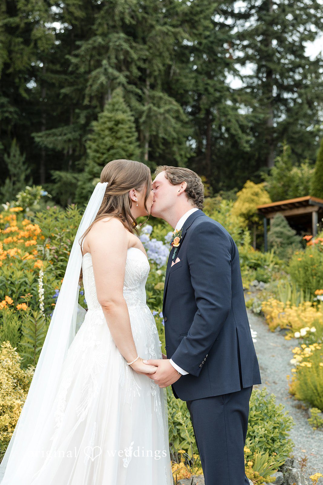 Hailey + William Seattle Wedding Photographers at Fireseed Catering | Hailey & William -