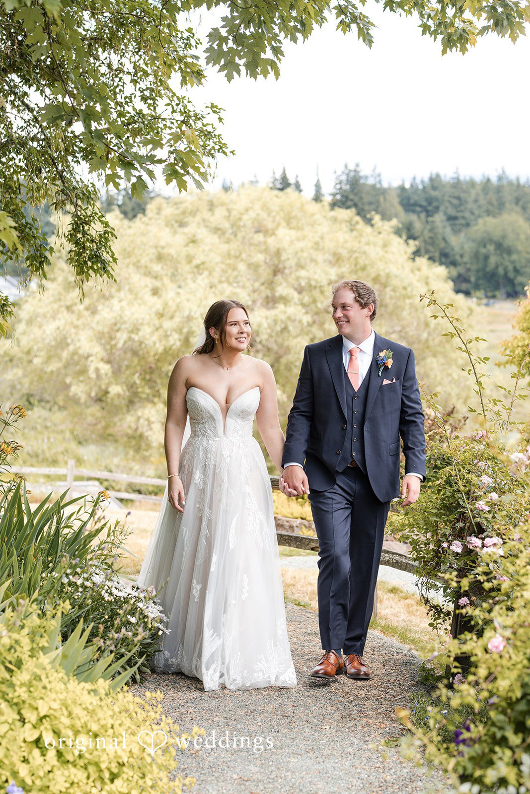 Hailey + William Seattle Wedding Photographers at Fireseed Catering | Hailey & William -