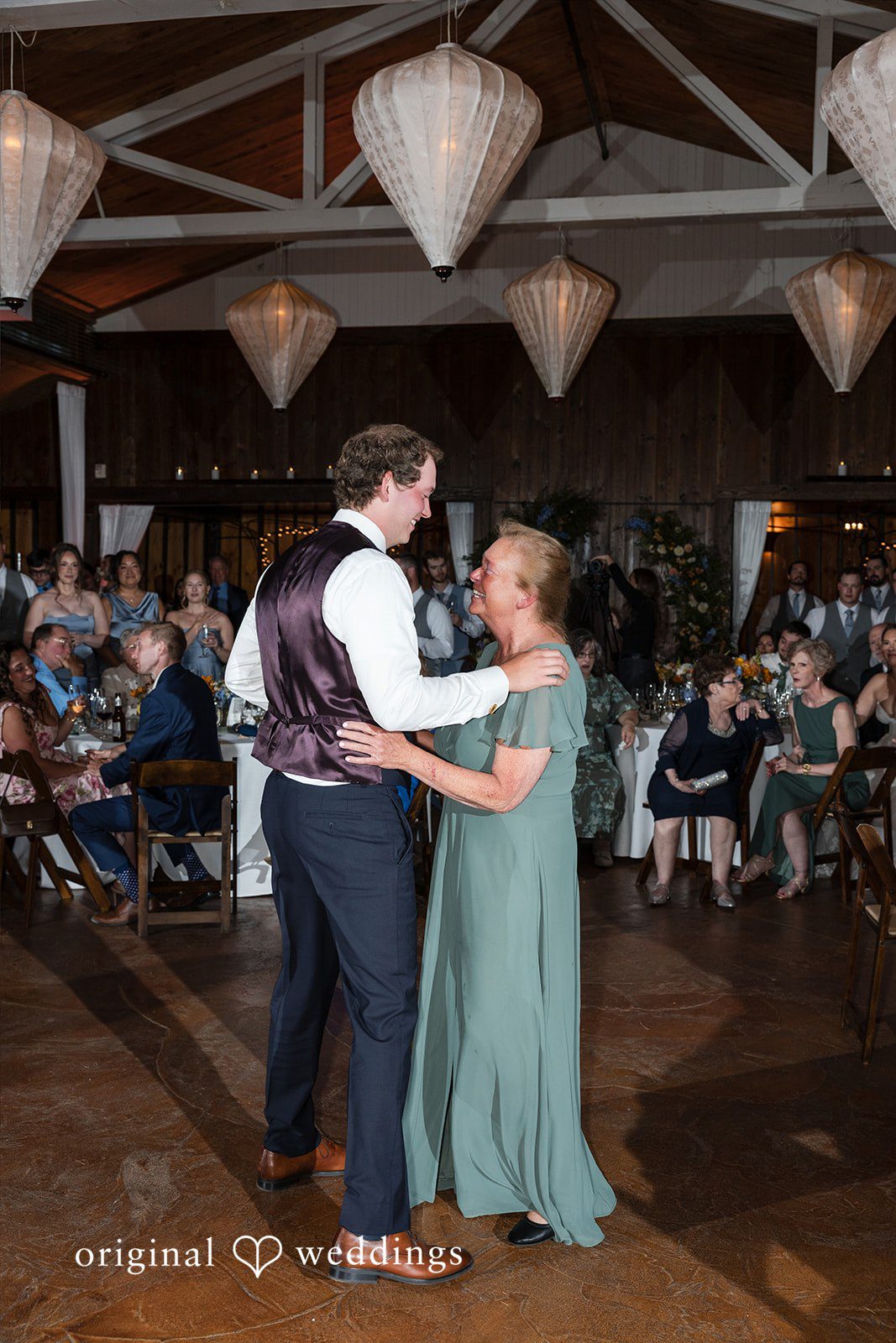 Hailey + William Seattle Wedding Photographers at Fireseed Catering | Hailey & William -