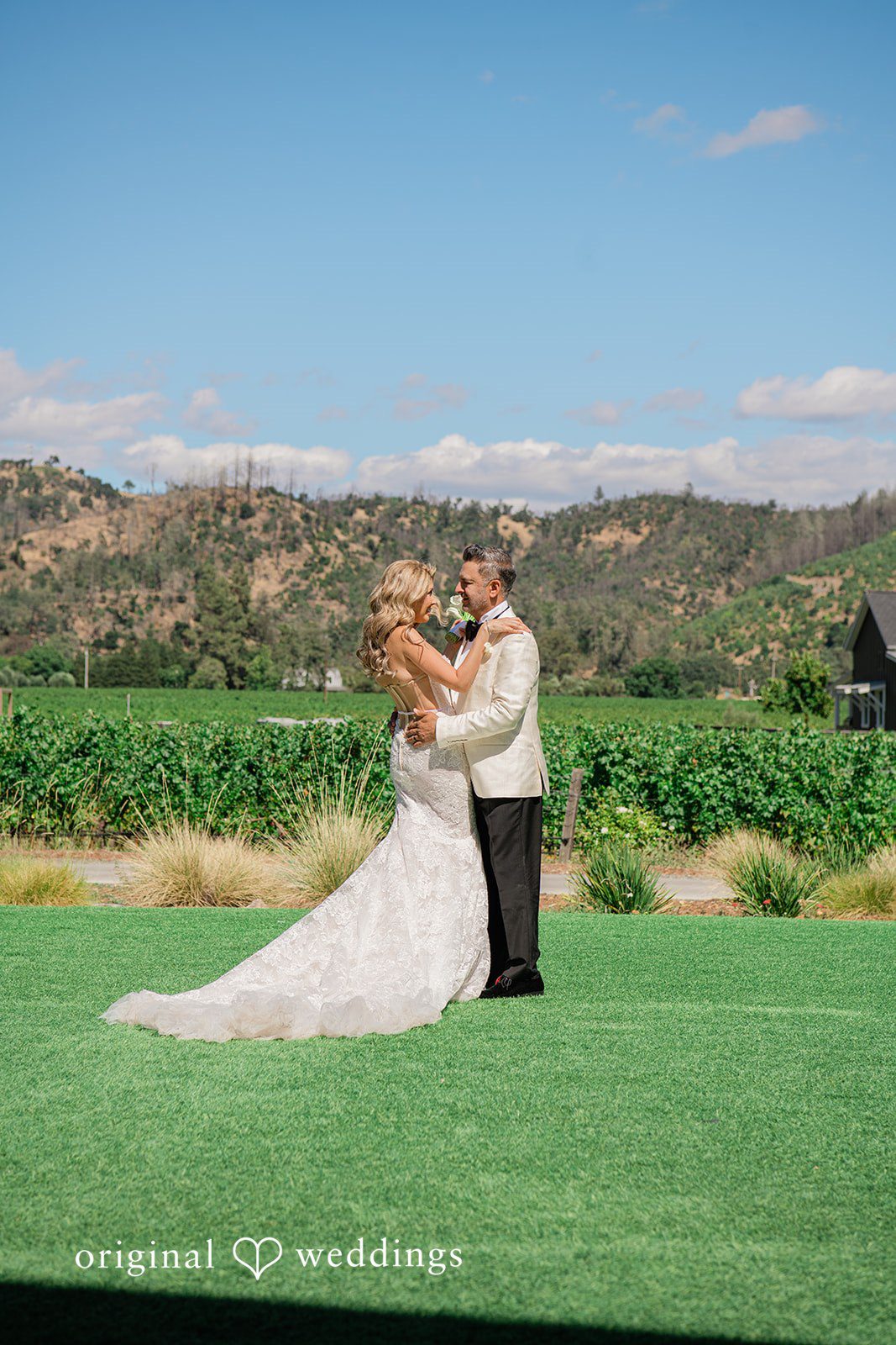 Mehul + Nazanin Romantic portrait of the couple in the outdoors