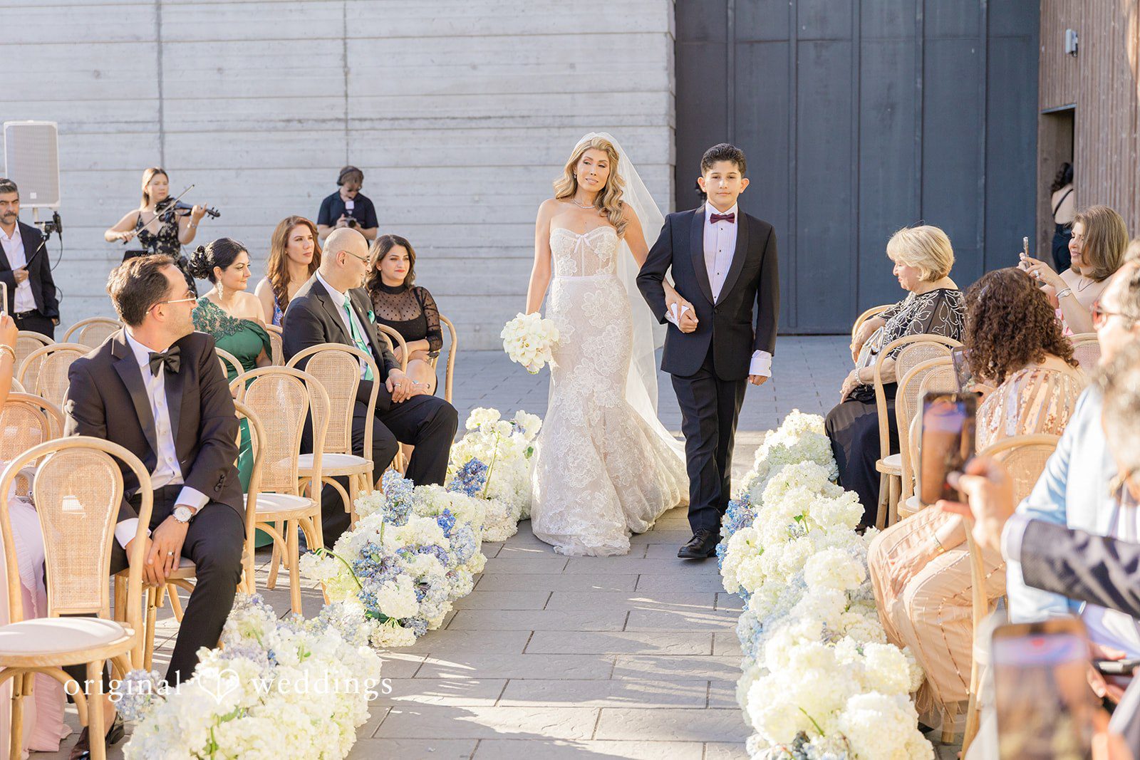 Mehul + Nazanin The bride walks down the aisle