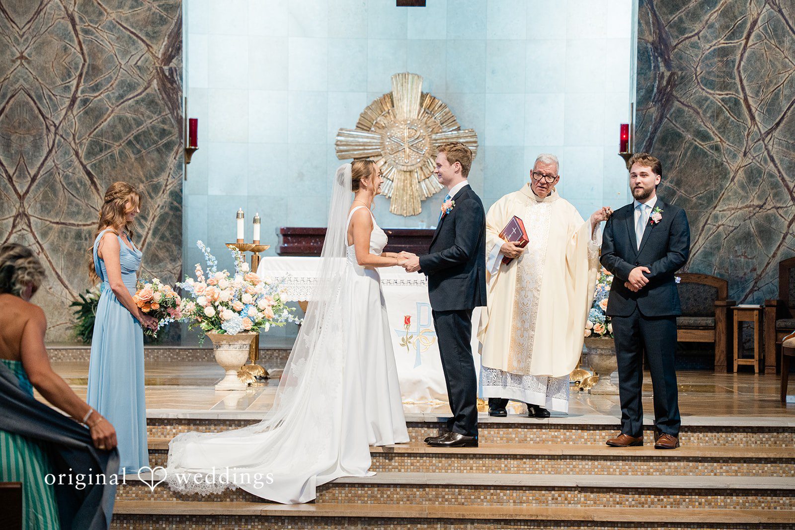 Andrew + Lyndsey Austin Wedding Photographers at Hotel Ella | Lyndsey & Andrew -