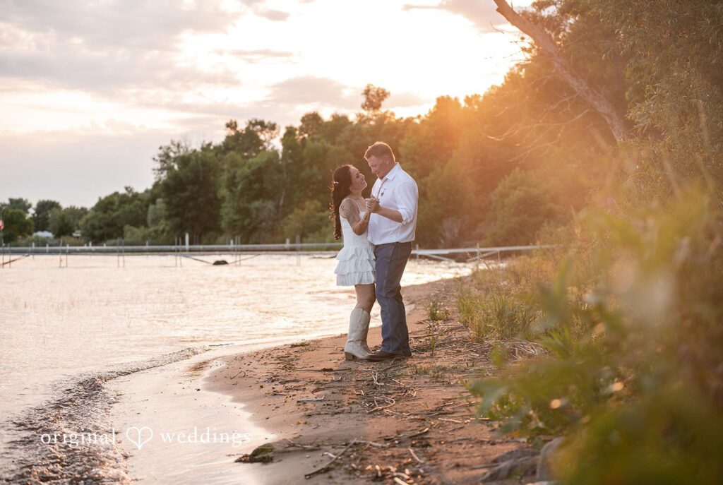 Stunning Portrait of couple at Minnesota Backyard Wedding by Minneapolis Wedding Photographers from Original Weddings.