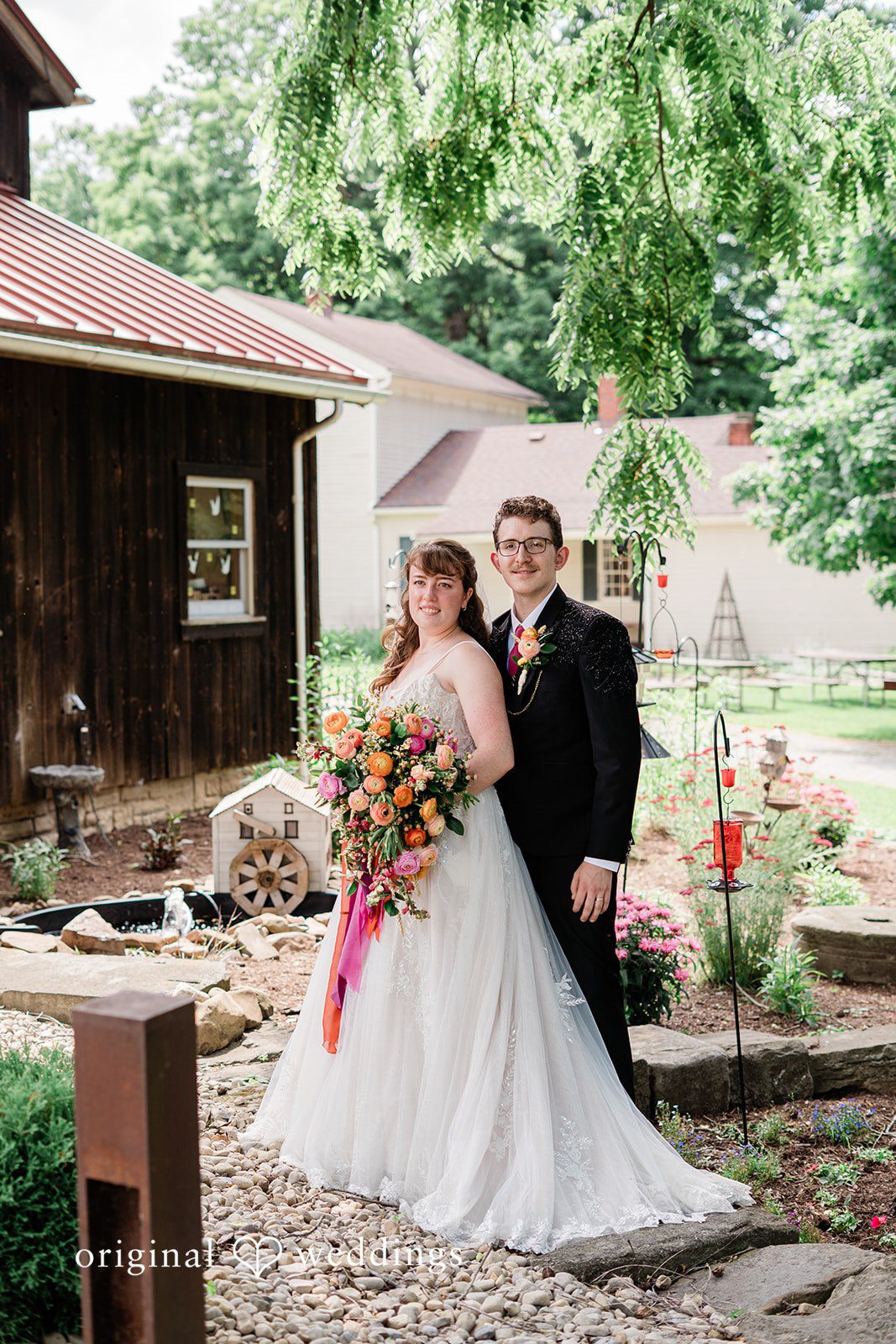 Stunning picture of couple captured by Cleveland wedding photographers
