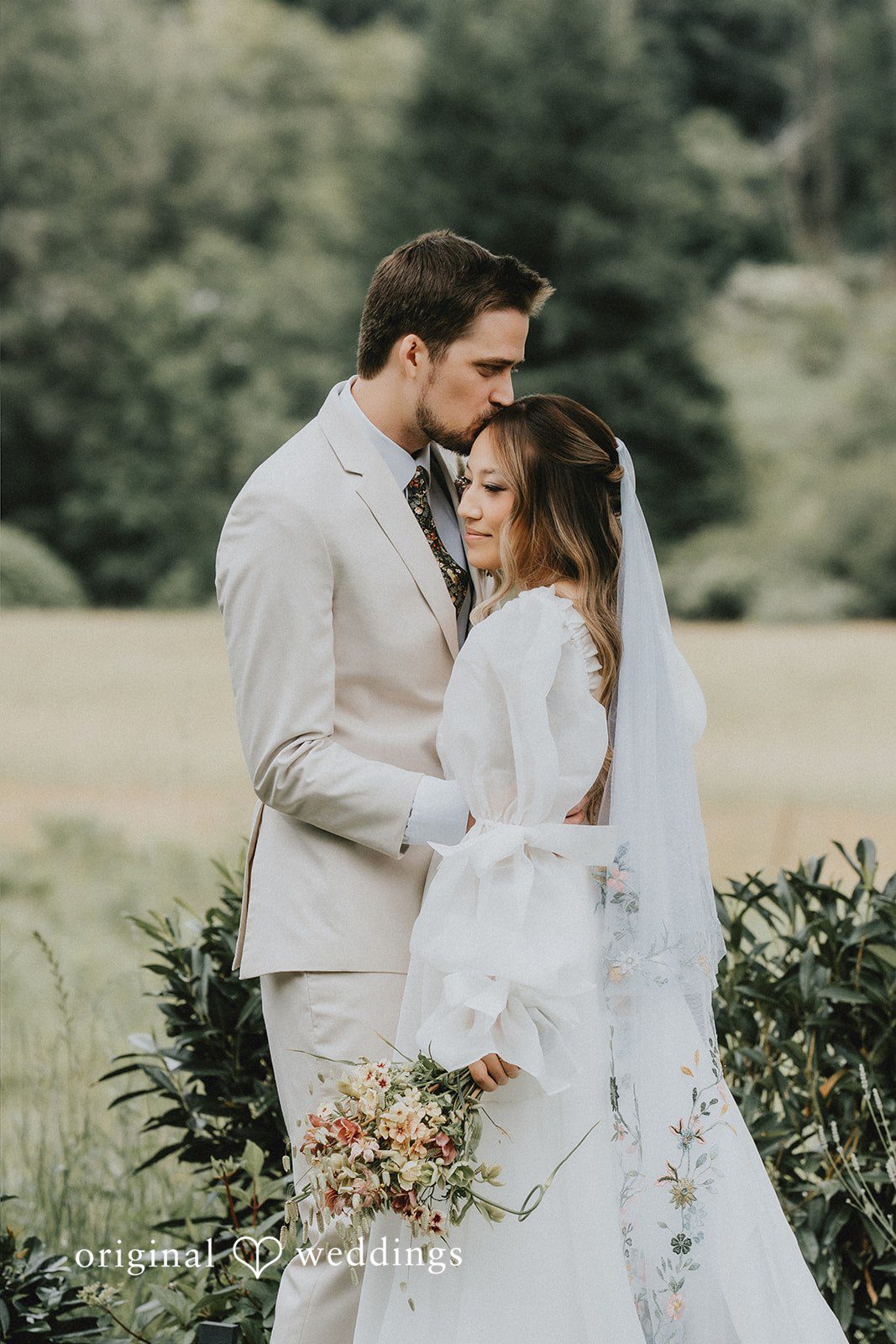 Ben + Erin Seattle Wedding Photographers from Original Weddings capturing the romantic picture of couple at Paradise Inn