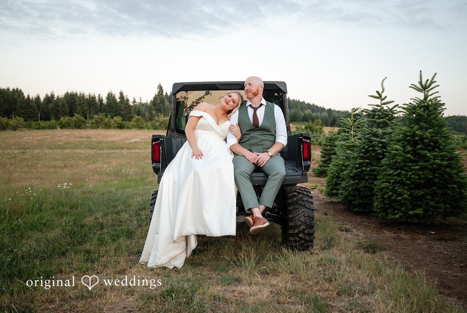 Stunning Portrait of couple at Redland Family Farms by Portland Wedding Photographers from Original Weddings.