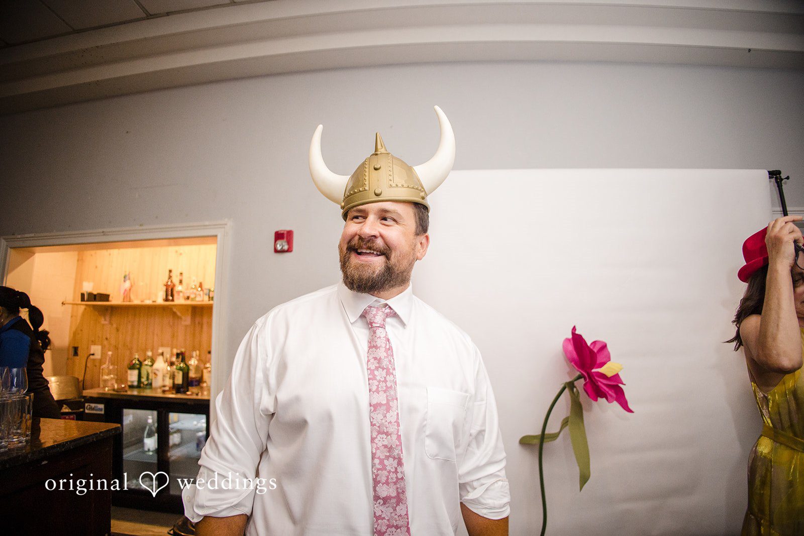 Alice-sun + Michael Fun moments of groom while getting ready